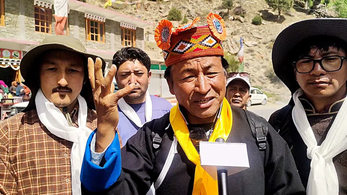 सोनम वांगचुक पर केंद्र का बड़ा एक्शन, लेह हिंसा के बाद रद्द किया NGO का विदेशी फंडिंग लेने वाला लाइसेंस