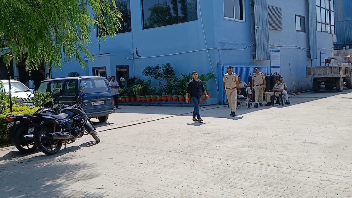 कोटा में दूसरे द‍िन भी इनकम टैक्‍स की कार्रवाई जारी, ज‍िंक कारोबारी के 10 ठ‍िकानों पर सर्च