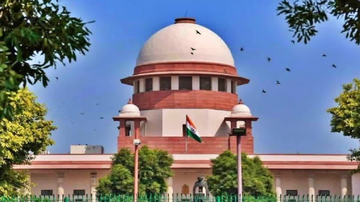 एसआई भर्ती-2021 लीक मामला: सुप्रीम कोर्ट ने हाईकोर्ट के आदेश पर लगाई रोक, चयनित अभ्यर्थियों की ट्रेनिंग अटकी