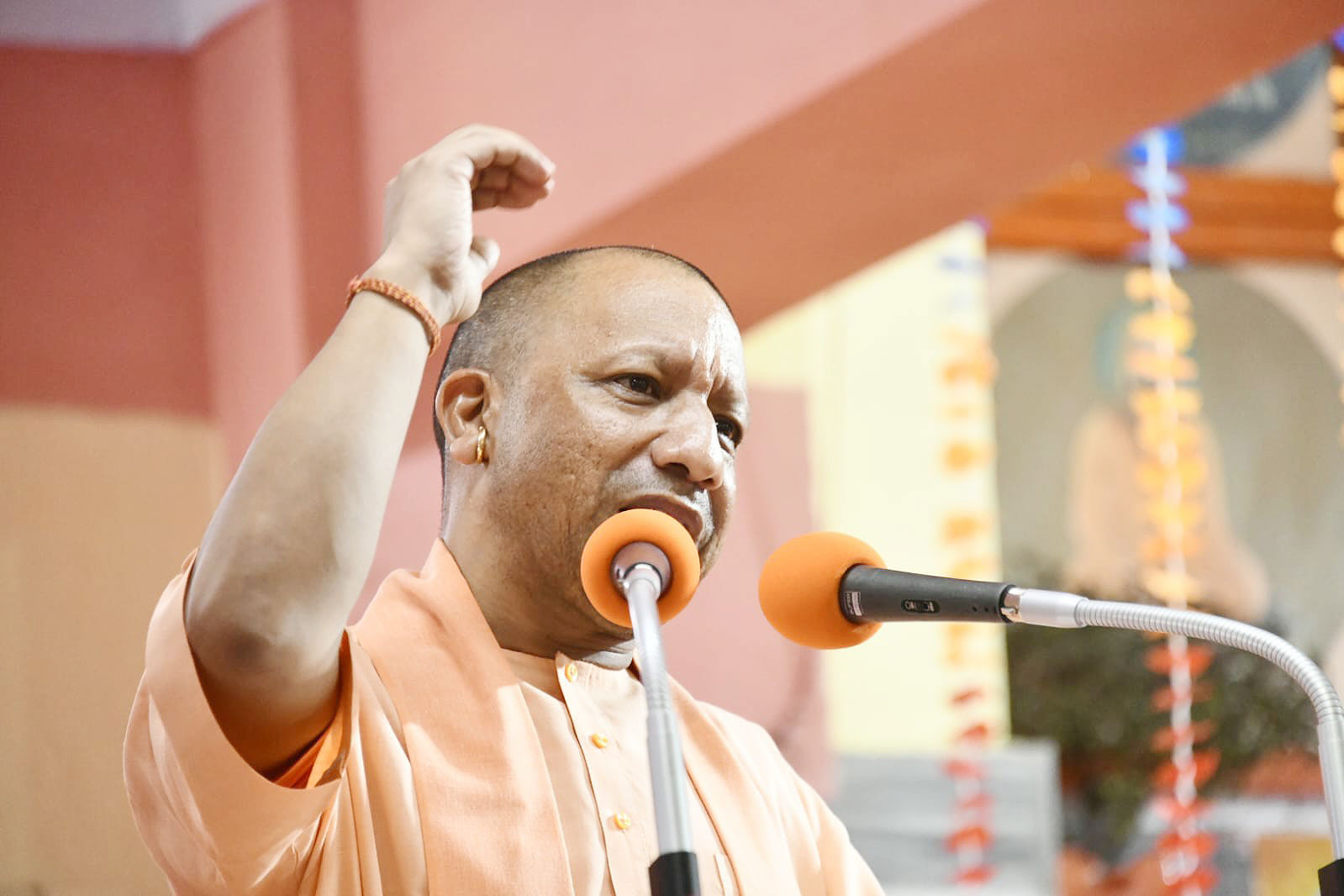 बरेली बवाल पर योगी बोले-मौलाना भूल गया किसका शासन है:ऐसा सबक सिखाएंगे, तुम्हारी पीढ़ियां दंगे करना भूल जाएंगी