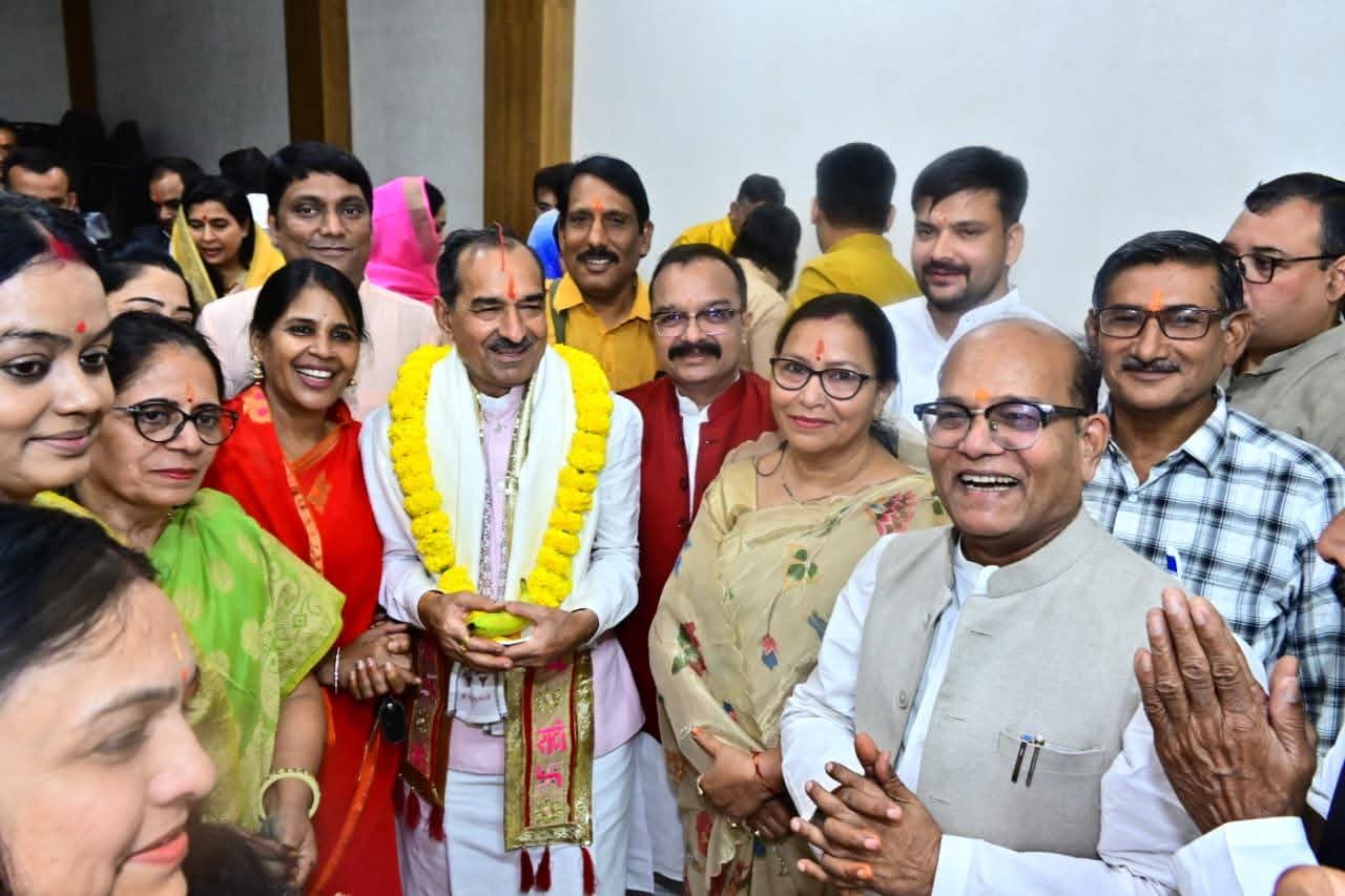 भाजपा प्रदेशाध्यक्ष मदन राठौड़ ने भाजपा कार्यालय में किया लक्ष्मी पूजन, देश-प्रदेश में खुशहाली की कामना, अंता उपचुनावों में किया जीत का दावा
