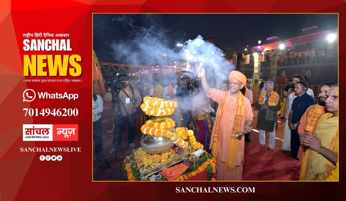 अयोध्या में भगवान राम और माता सीता के प्रतीकात्मक स्वरूपों का ‘राज्याभिषेक’ कर नौवें भव्य दीपोत्सव का उद्घाटन, देखें तस्वीरें
