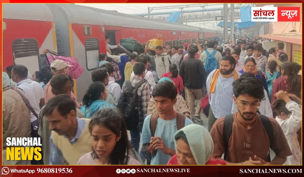 रींगस रेलवे स्टेशन पर खाटूश्‍यामजी भक्तों की लंबी कतारें; दिल्ली रूट पर 6 घंटे तक ट्रेन नहीं