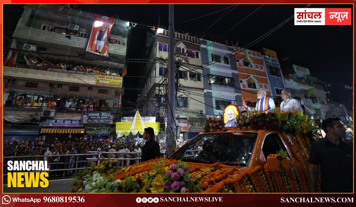 पटना में पीएम मोदी का मेगा रोड शो, महिलाओं ने उतारी आरती, हजारों की संख्या में उमड़ी भीड़