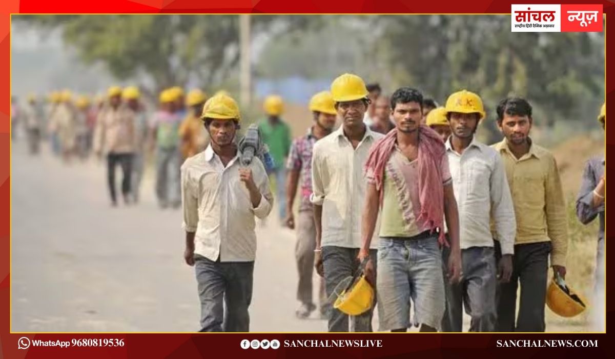 श्रम कानूनों में बड़े बदलाव और सुधार के साथ सरकार ने लागू किए 4 नए लेबर कोड, वेतन, ग्रैच्युटी और ओवरटाइम के नियम बदले,