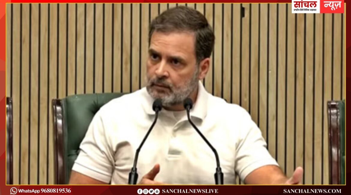 बीएलओ की मौत के बाद कांग्रेस ने EC- BJP को घेरा, राहुल बोले- यह नाकामी नहीं, षड़यंत्र है