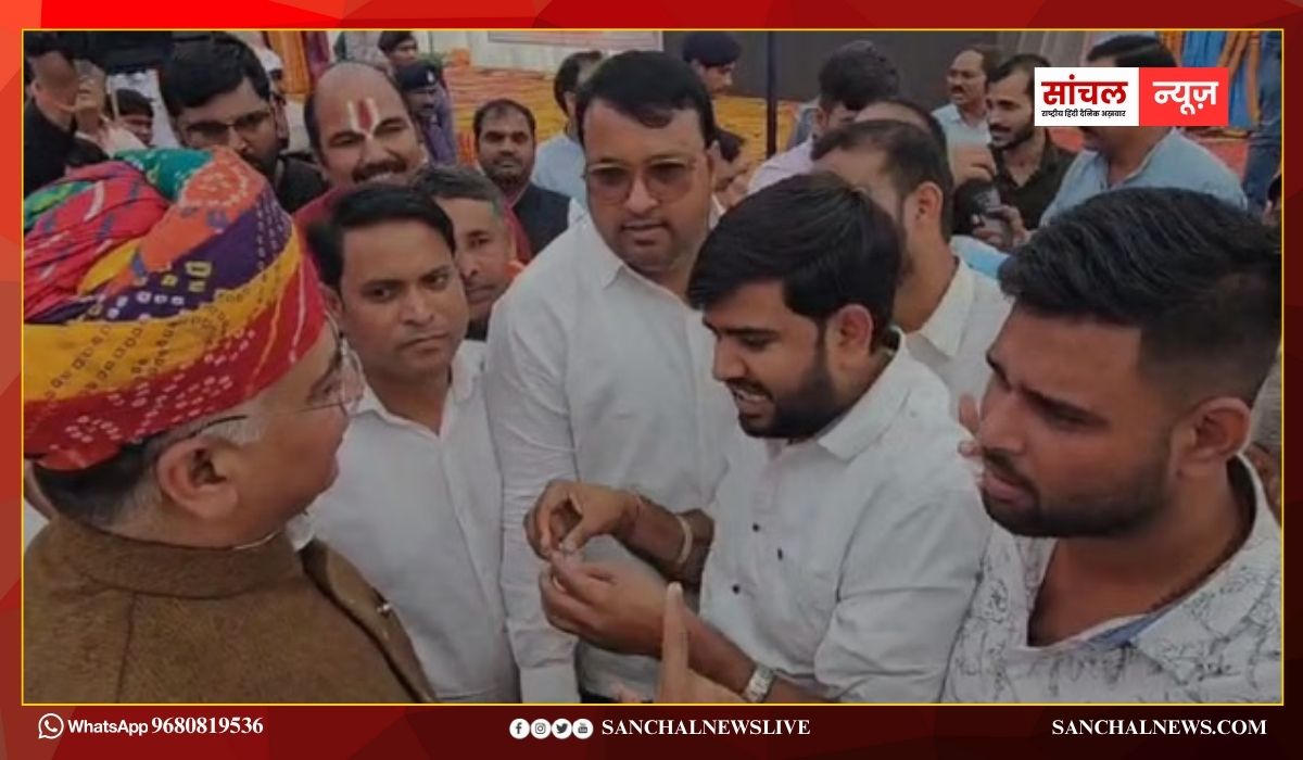वंदे मातरम’ के 150 वर्ष पूरे होने पर आयोजित कार्यक्रम में भाजपा नेताओं; SDM के खिलाफ कार्रवाई की मांग पर बवाल