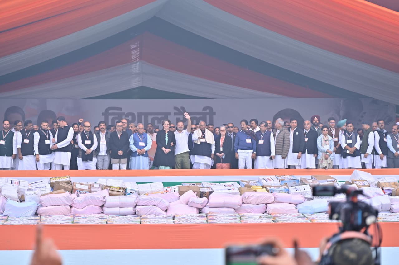 एसआईआर और ‘वोट चोरी’ के खिलाफ कांग्रेस की रैली; राहुल गांधी ने केंद्र सरकार और चुनाव आयोग पर जमकर निशाना साधा
