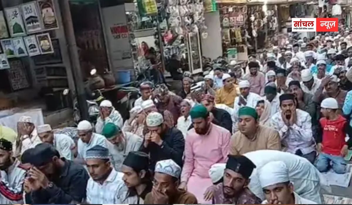 जुम्मे की नमाज के बाद अजमेर दरगाह जुम्मे की नमाज के बाद अजमेर दरगाह जैसी स्थिति, भागते हुए नजर जायरीन; पुलिस ने संभाला मोर्चा