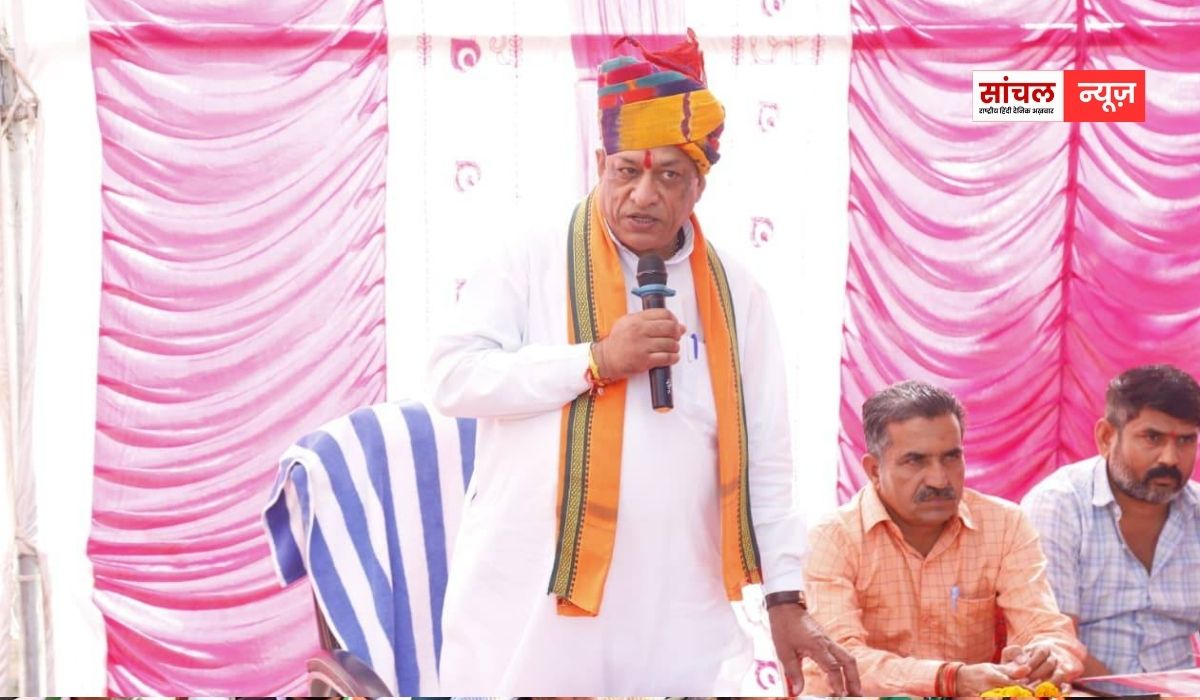 विकास रथ यात्रा ने ग्रामीण क्षेत्रों में विकास की दिशा और सरकार की प्रतिबद्धता को किया रेखांकित, पशुपालन मंत्री ने लोगों को सरकारी योजनाओं के बारे में किया जागरूक