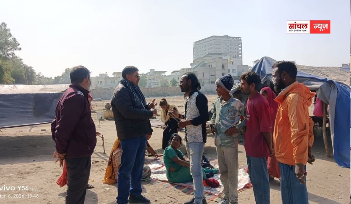 Pali News : “कोई भी पात्र मतदाता न छूटे” की संकल्पना को साकार, कलस्टर कैम्प में मतदाताओं का पंजीकरण