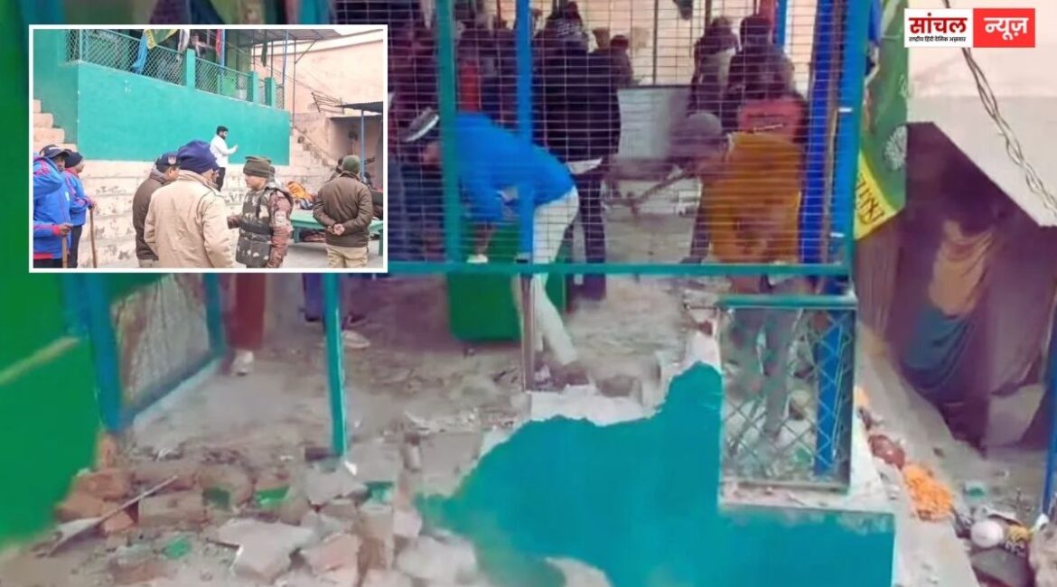 उत्तराखंड : रुड़की के पिरान कलियर में पुरानी गंग नहर के किनारे बनी मजार पर प्रशासन का चला बुलडोजर