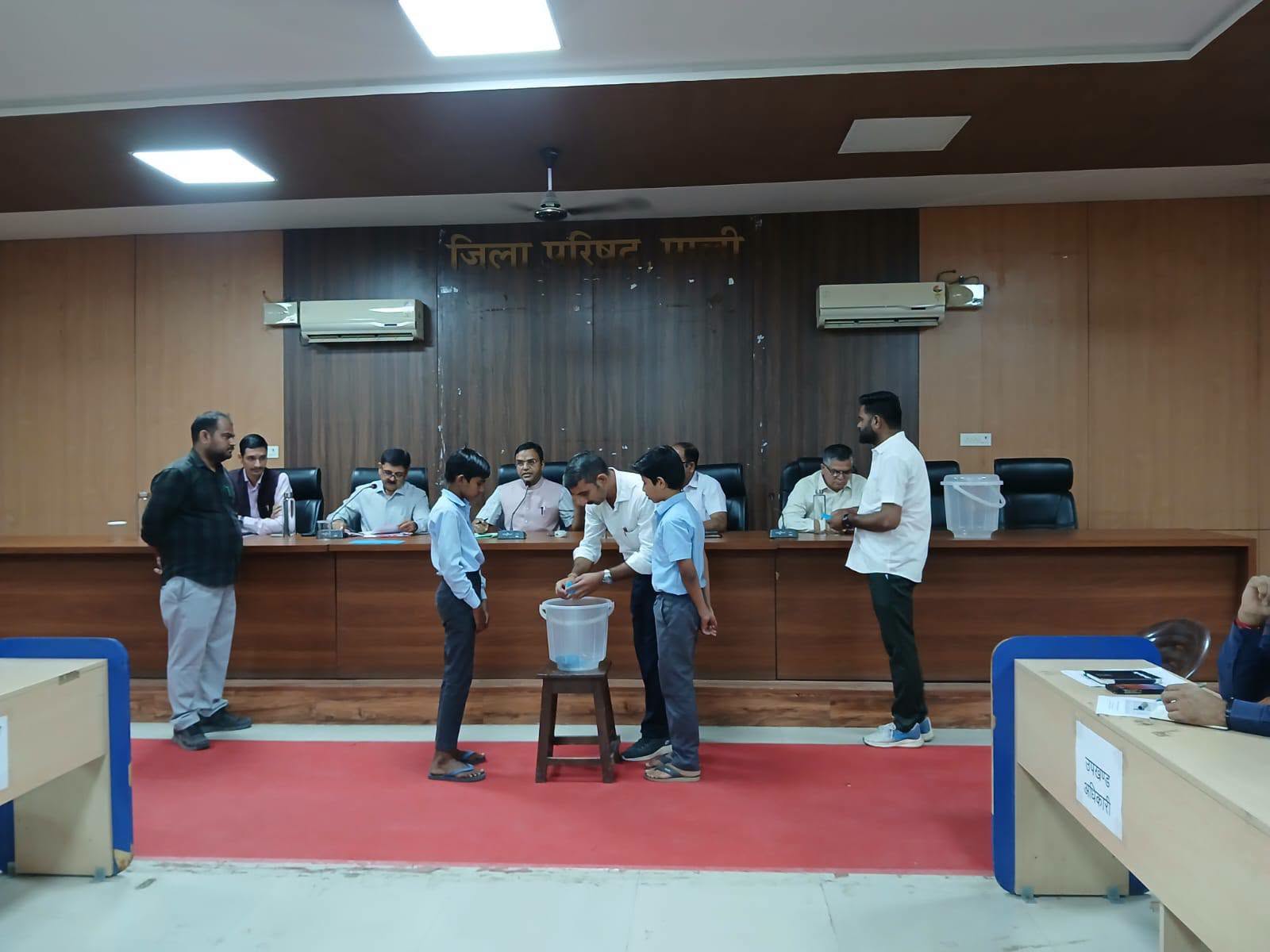 पाली जिला परिषद और पंचायत समितियों में आरक्षण की लॉटरी संपन्न: प्रधान पदों से लेकर वार्डों तक का बदला गणित, देखें पूरी लिस्ट पाली जिला परिषद और पंचायत समितियों में आरक्षण की लॉटरी संपन्न: प्रधान पदों से लेकर वार्डों तक का बदला गणित, देखें पूरी लिस्ट