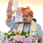 बाड़मेर के बाछड़ाऊ में सीएम भजनलाल शर्मा का बड़ा ऐलान: बाड़मेर-जैसलमेर में 31 दिसंबर तक टैंकरों से मिलेगा पानी, 2824 करोड़ के विकास कार्यों की दी सौगात; बोले—’कांग्रेस ने राजस्थान को टूटे-फूटे मकान जैसा बना दिया था’