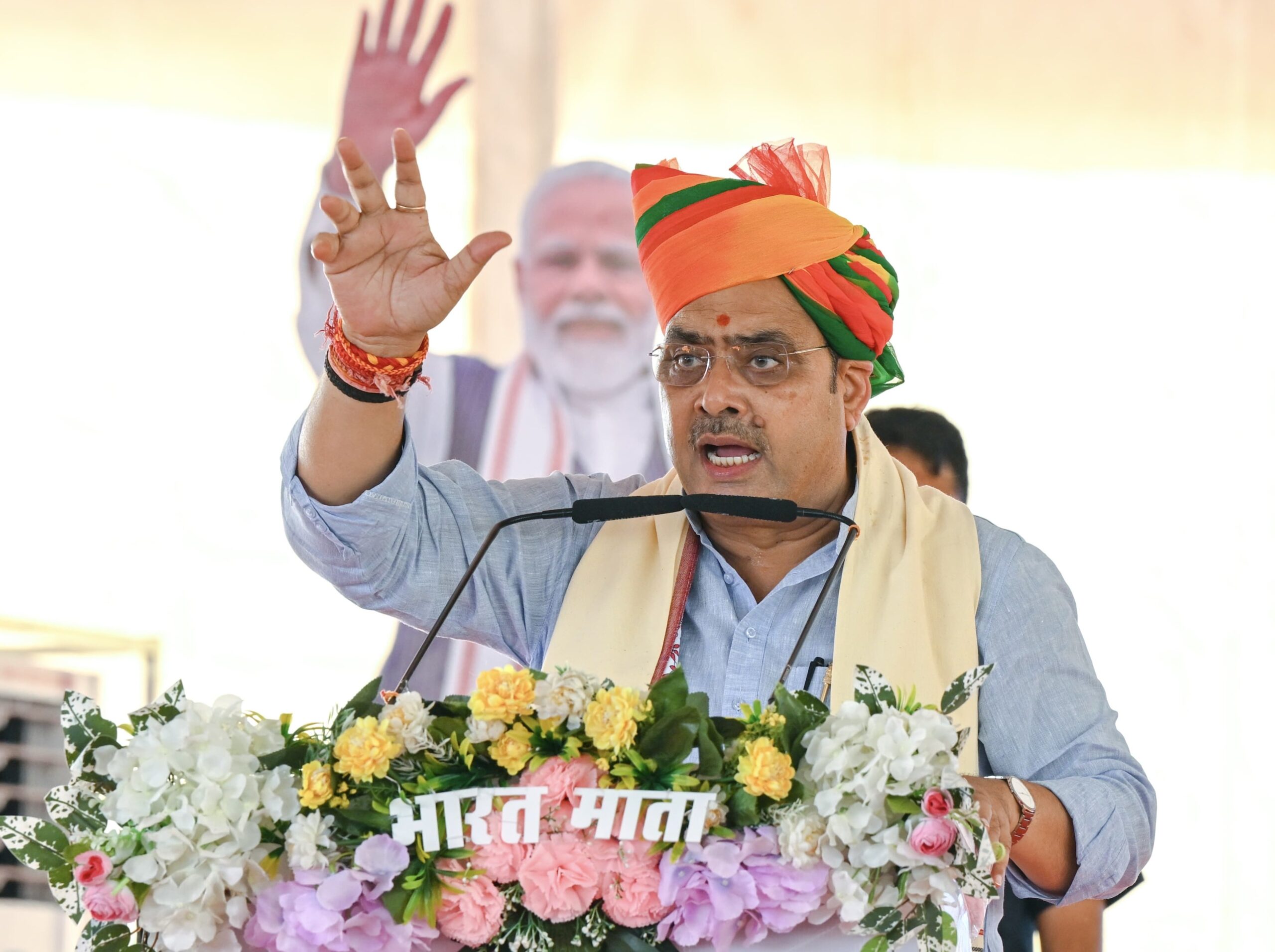बाड़मेर के बाछड़ाऊ में सीएम भजनलाल शर्मा का बड़ा ऐलान: बाड़मेर-जैसलमेर में 31 दिसंबर तक टैंकरों से मिलेगा पानी, 2824 करोड़ के विकास कार्यों की दी सौगात; बोले—’कांग्रेस ने राजस्थान को टूटे-फूटे मकान जैसा बना दिया था’